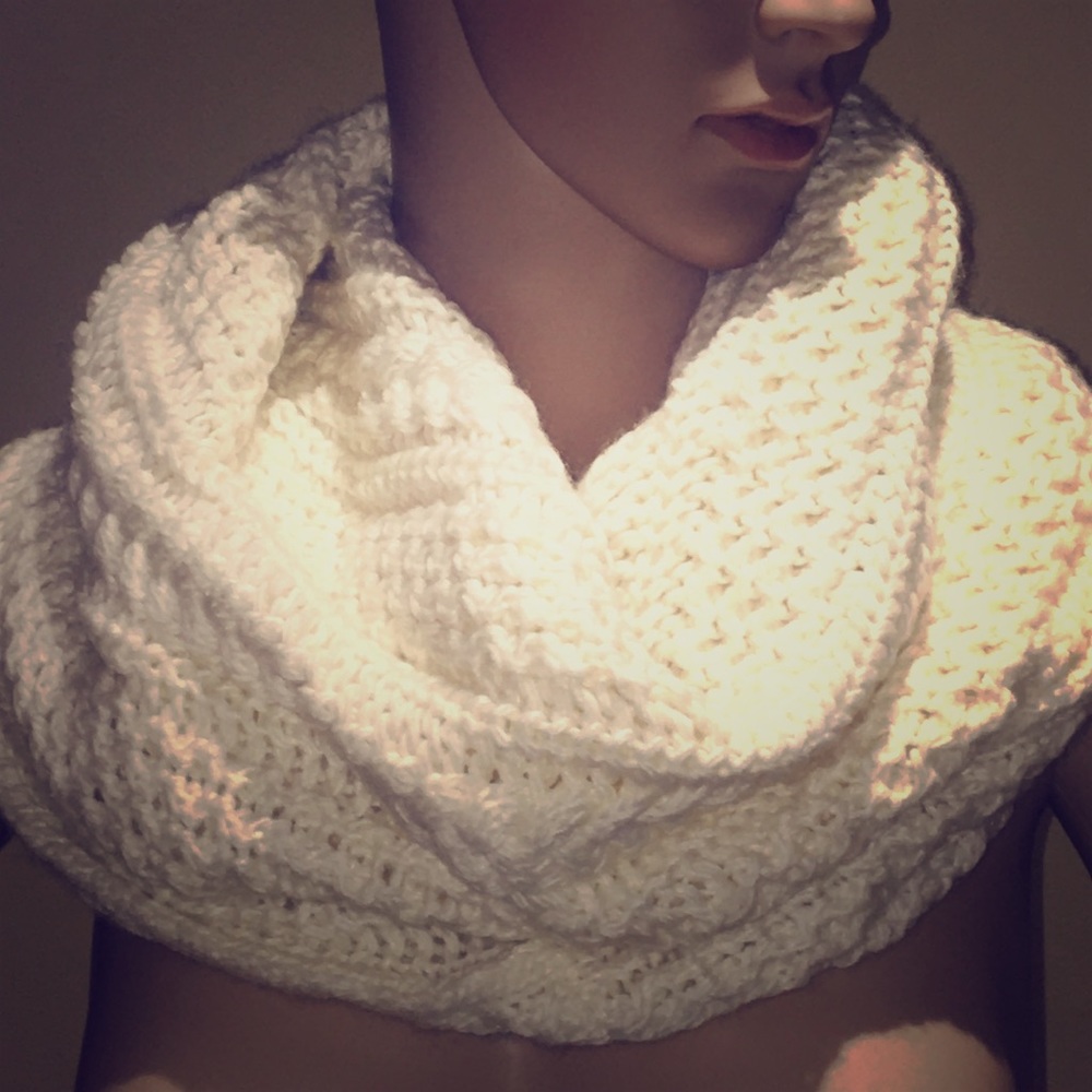 Gap scarf